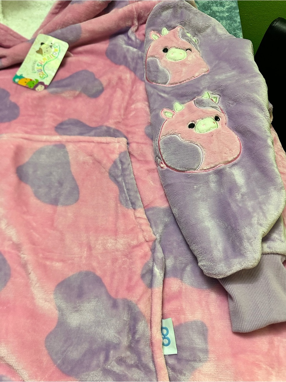 Squishmallows Women’s Hooded Plush Pullover - Pink & Lavender OS - Picture 6 of 13